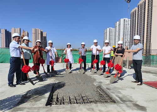 9月3日上午，金天川醫(yī)院隆重舉行喜封金頂儀式